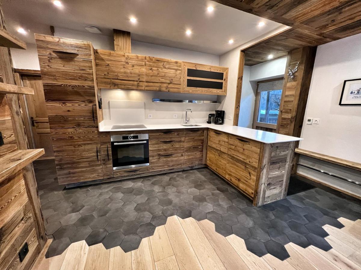 Chez Marion Apartment นอเทรอ-ดาม-เด-เบลล์คอมบ์ ภายนอก รูปภาพ