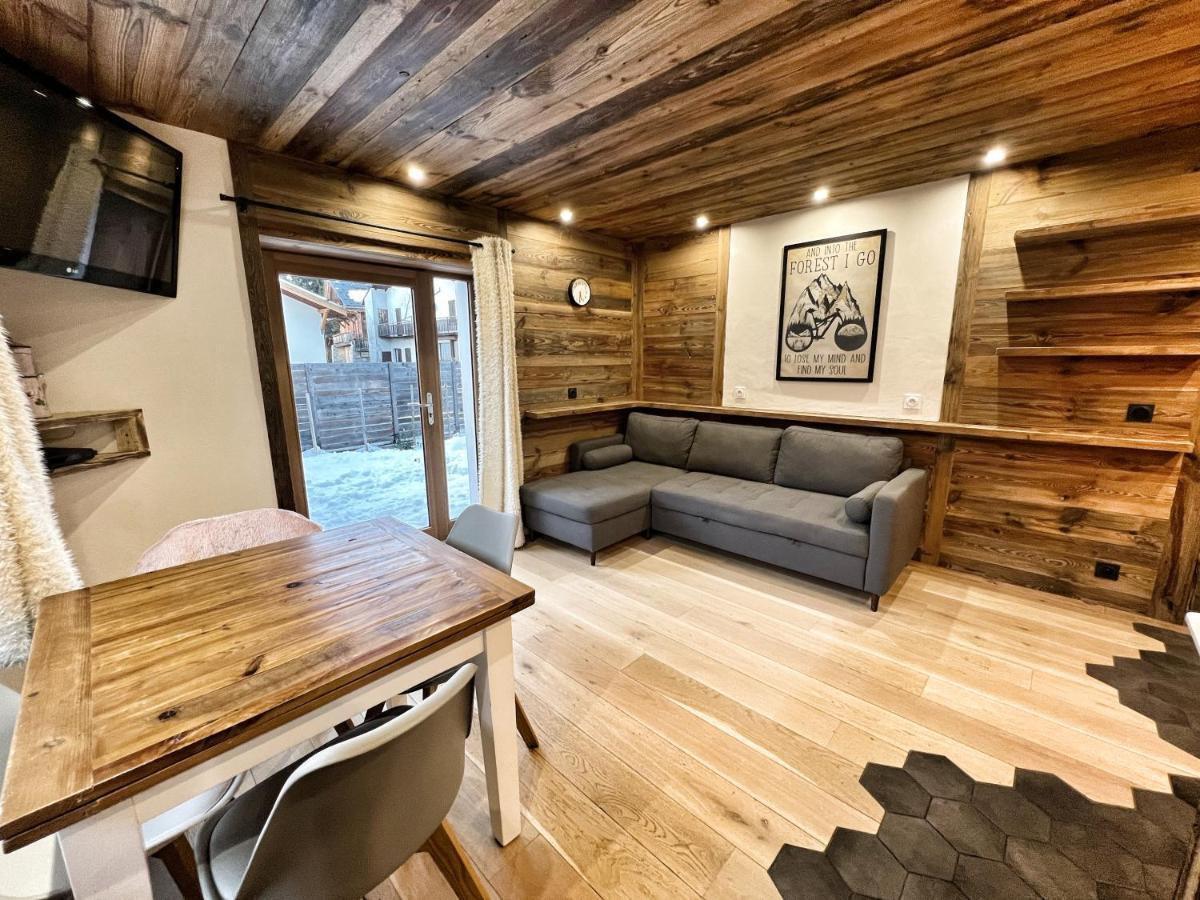 Chez Marion Apartment นอเทรอ-ดาม-เด-เบลล์คอมบ์ ภายนอก รูปภาพ